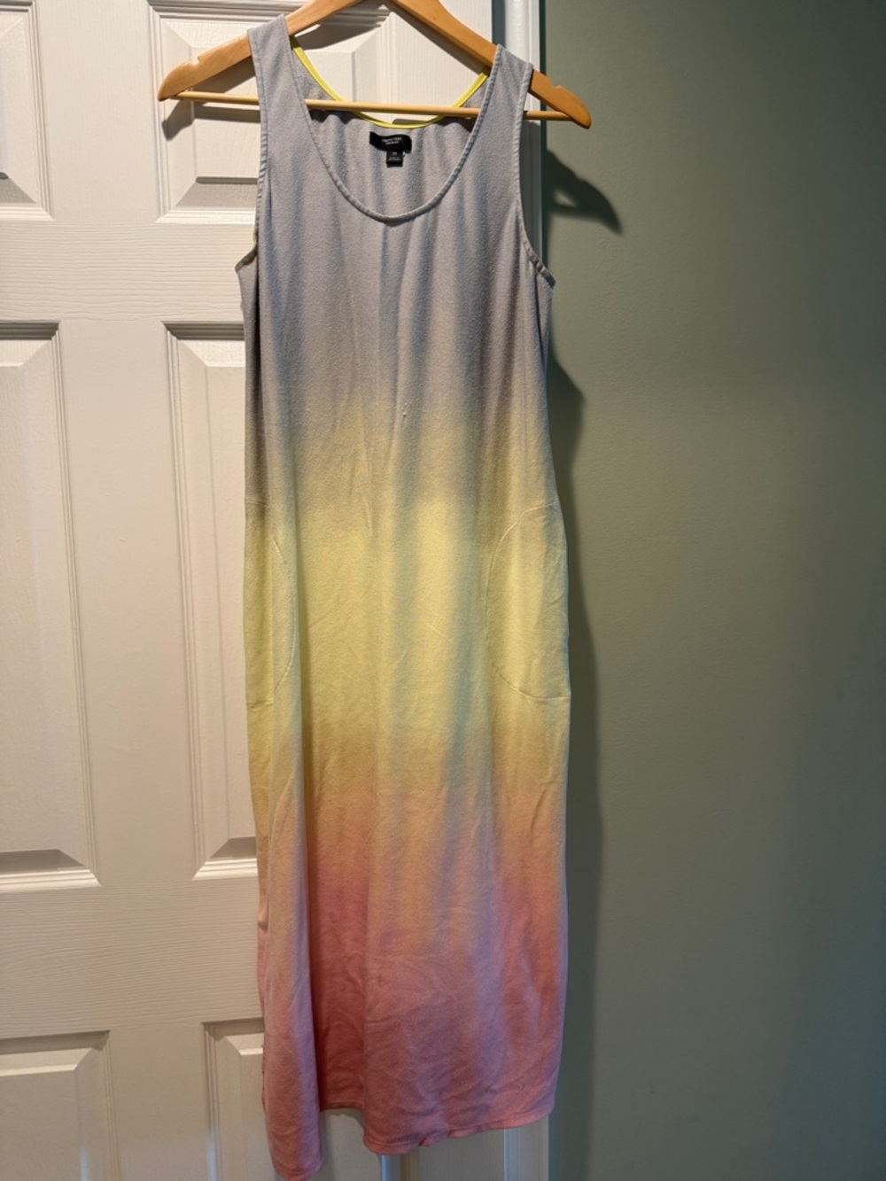 Simply Vera Sleeveless Ombre Gradient Maxi swim coverup in Pastel Yellow-Pink